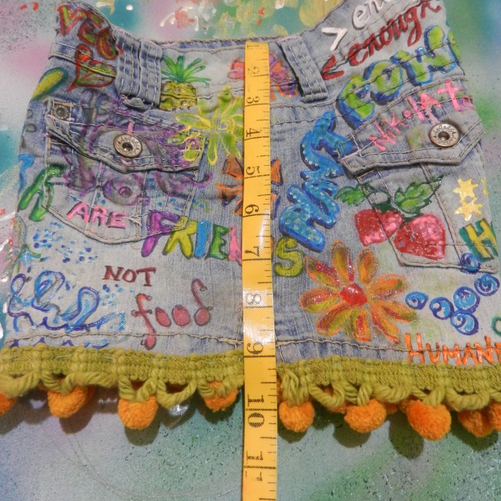 Graffiti Statement Plant Power shorts HAND CRAFTED OOAK custom design SIZE 3 - Picture 7 of 16